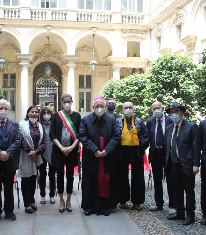 Una preghiera per ogni religione, a Torino lezione di inclusione: “Si riparta dalla solidarietà” [VIDEO e FOTO]