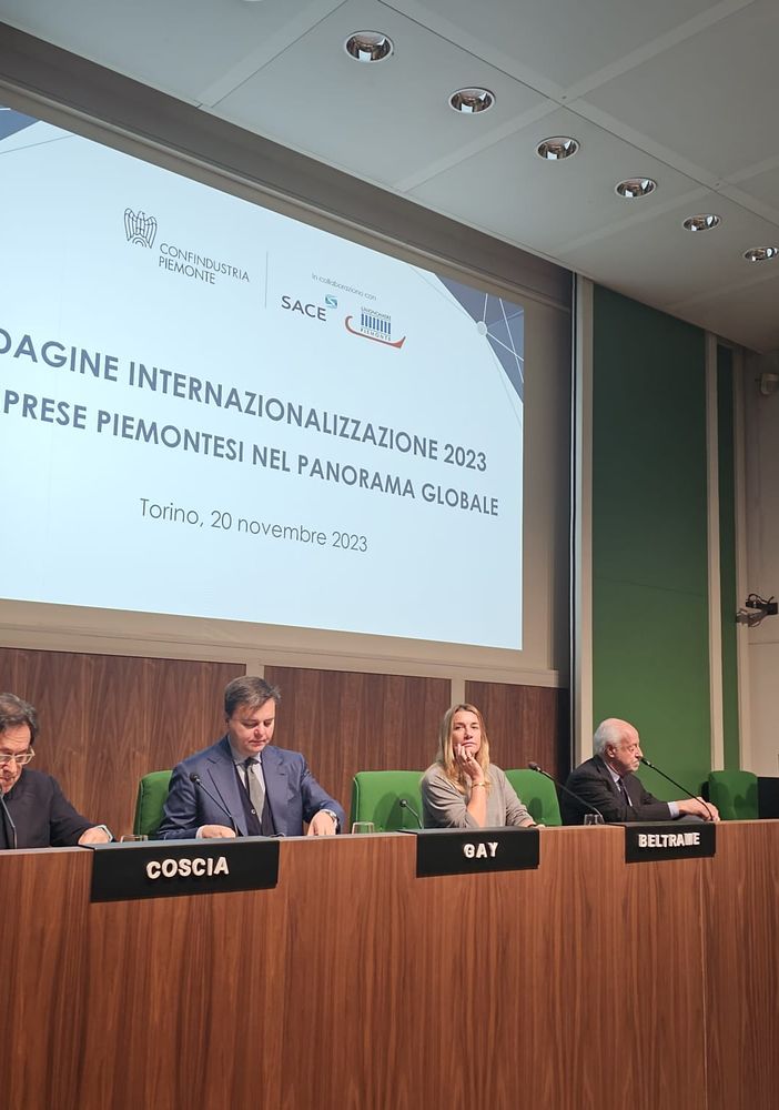 foto di archivio e conferenza 20-11
