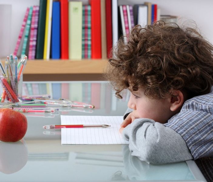 Scuola, progetto “Ioascolto”: al via la formazione per docenti e dirigenti sui disturbi dell’apprendimento dei bambini