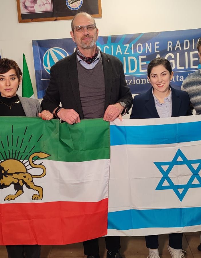 Attivisti iraniani di Torino solidarizzano con Israele: “Il nostro nemico è il regime della Repubblica Islamica”
