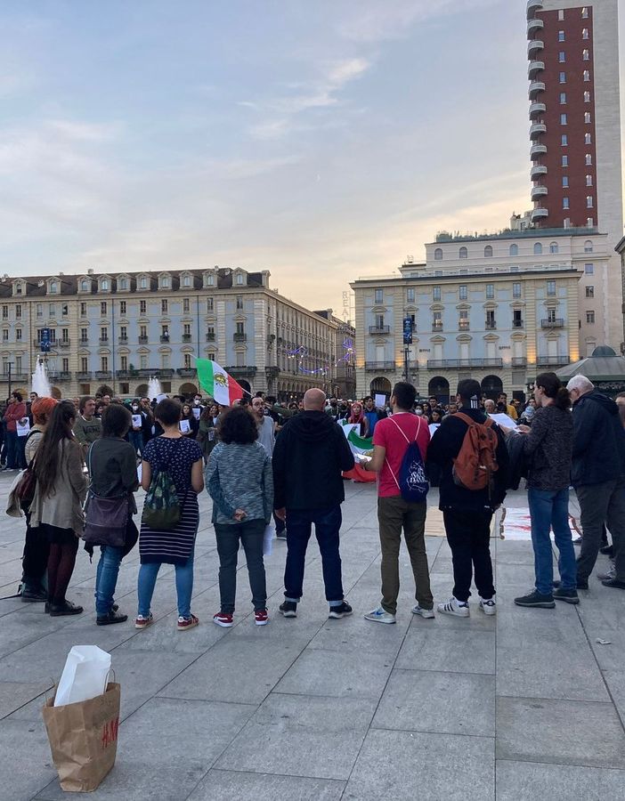 La manifestazione contro il regime iraniano a Torino
