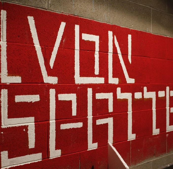 Fragilità e forza dell’essere umano come stati di necessità: la musica degli Ivon Spatten che racconta il qui ed ora