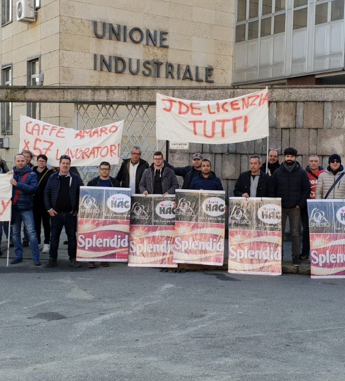 Caffè Hag, lavoratori in presidio in attesa dell'incontro azienda-sindacati
