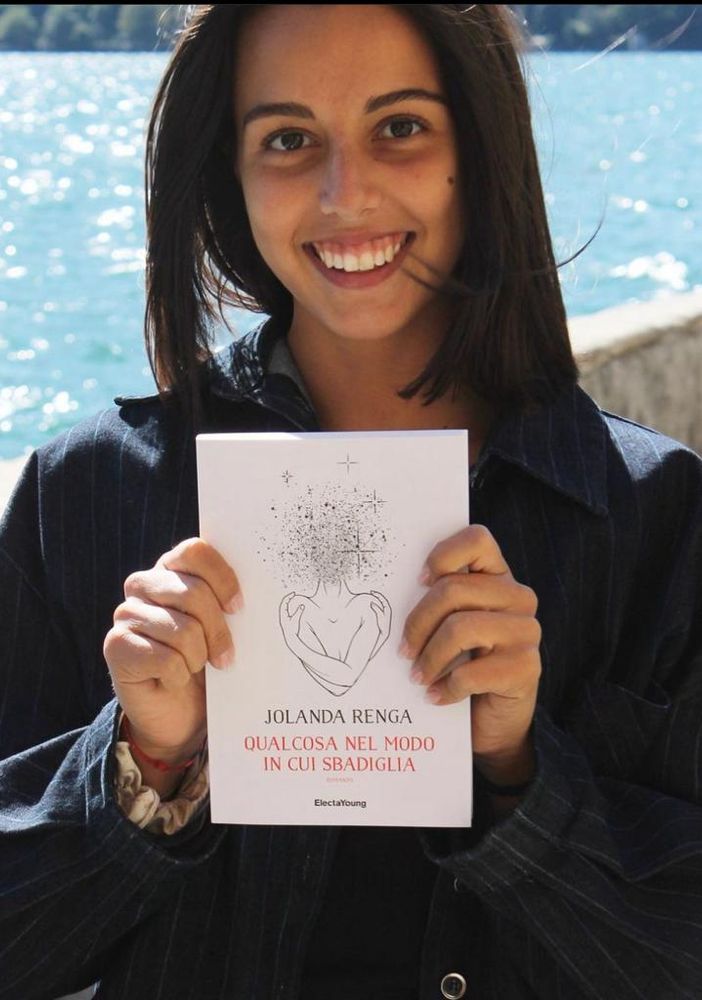 Jolanda Renga, 19 anni, presenta a Torino il suo romanzo d'esordio
