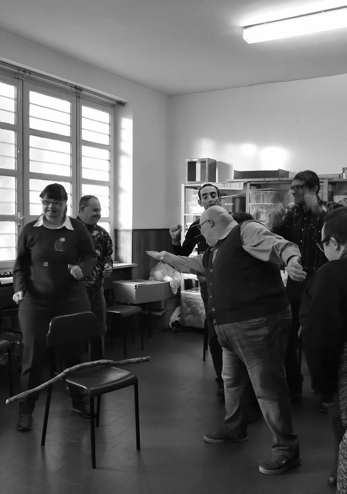 La Bottega si rimbocca le maniche e cerca aiuto: una raccolta fondi per il sorriso dei disabili