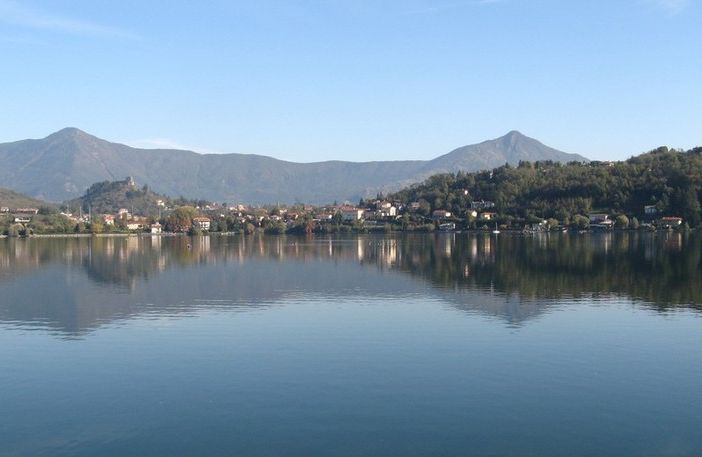 Sabato si ripuliscono le sponde del lago di Arignano facendo jogging