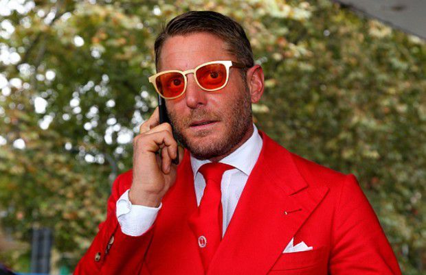&quot;I gruppi fascisti vanno sciolti&quot;: e Lapo Elkann riceve minacce di morte