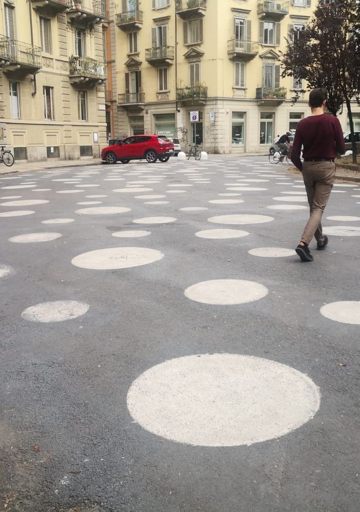 pois largo montebello