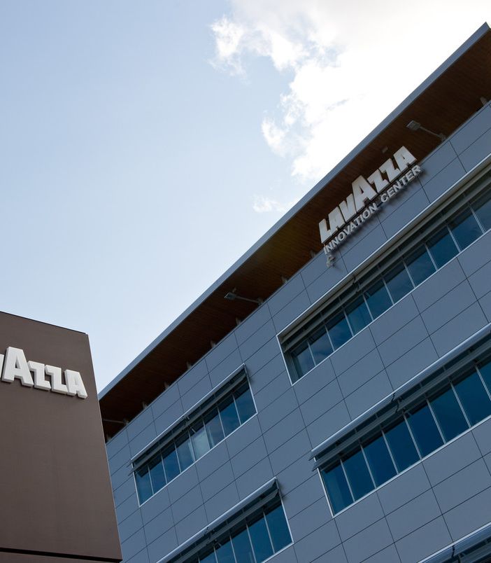 Lavazza, premio di 250 euro per chi fa un figlio o lo adotta