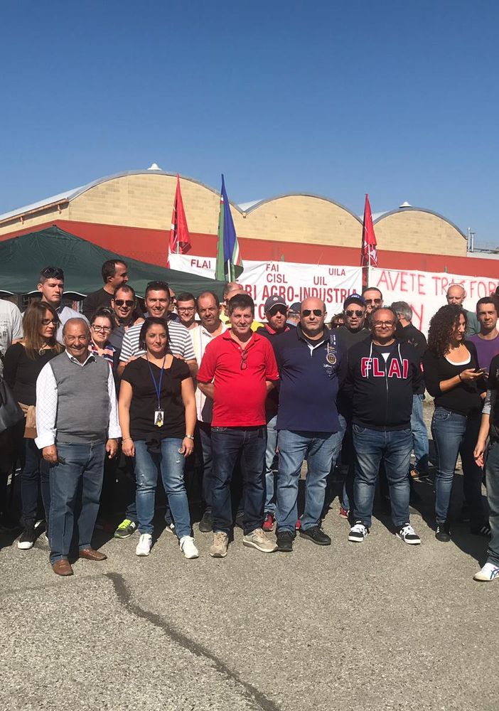 Hag di Andezeno, doccia fredda per i sindacati: nessun passo indietro per i licenziamenti e salta l'incontro di domani in Regione (VIDEO)