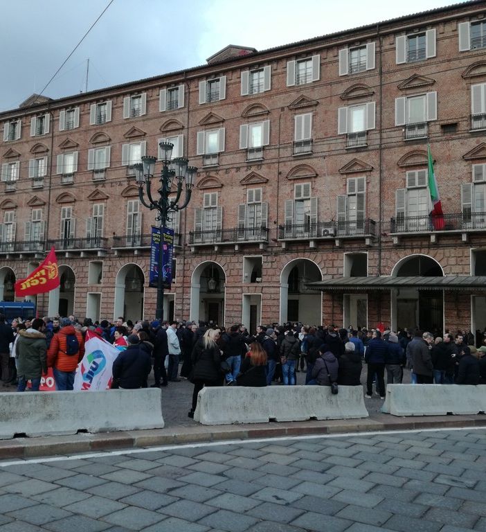 Da Torino ultimatum a Embraco: tempo fino al 15 febbraio per ritirare i licenziamenti