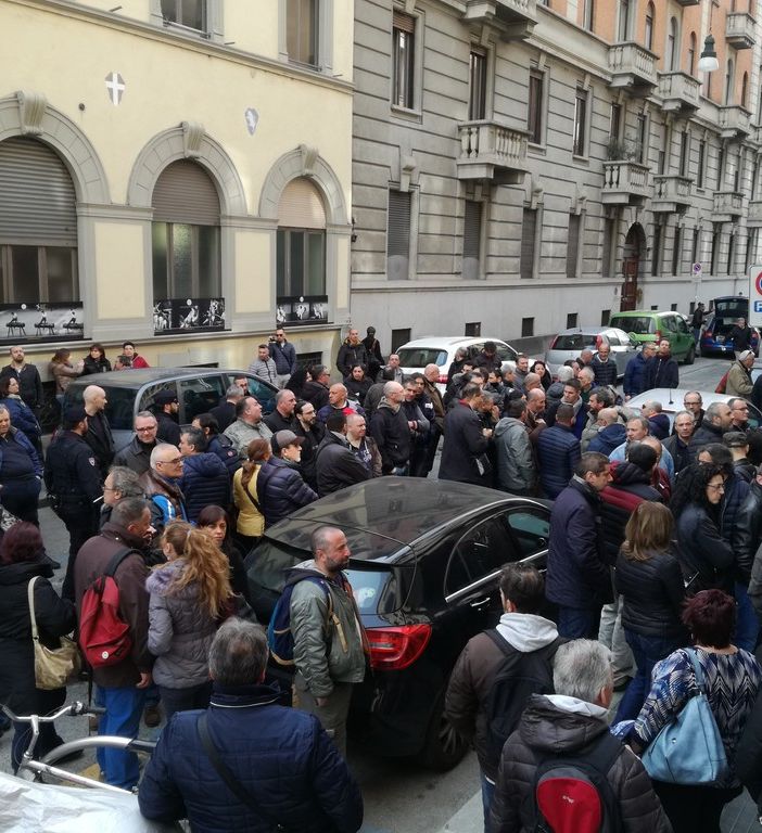 Embraco, dopo le firme resta la voce degli operai: &quot;L'incentivo va bene solo per chi è vicino alla pensione. Gli altri che faranno?&quot;