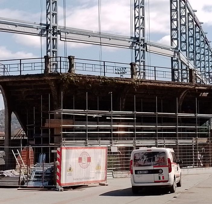 Cantieri intorno alla curva del vecchio Stadio Filadelfia