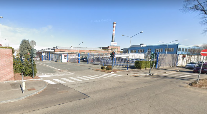 L'esterno dello stabilimento Leonardo