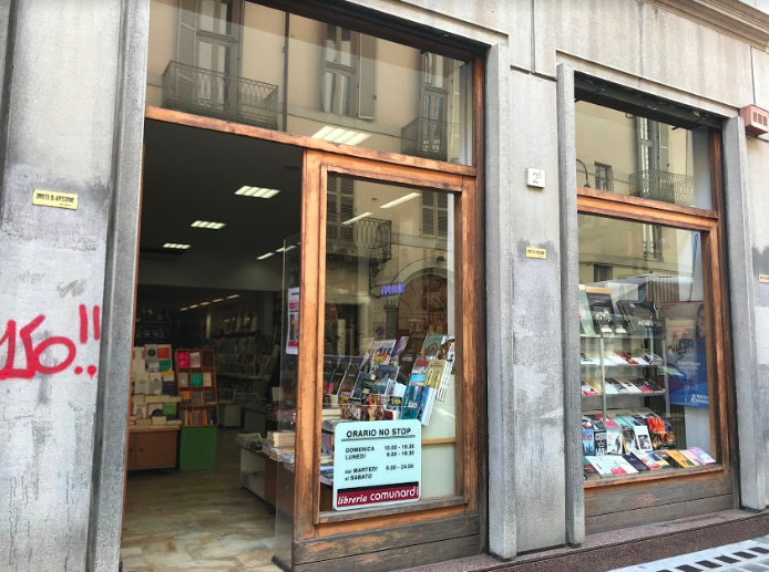 Chiude la Comunardi, storica libreria del centro: i libri lasciano spazio a un Pam