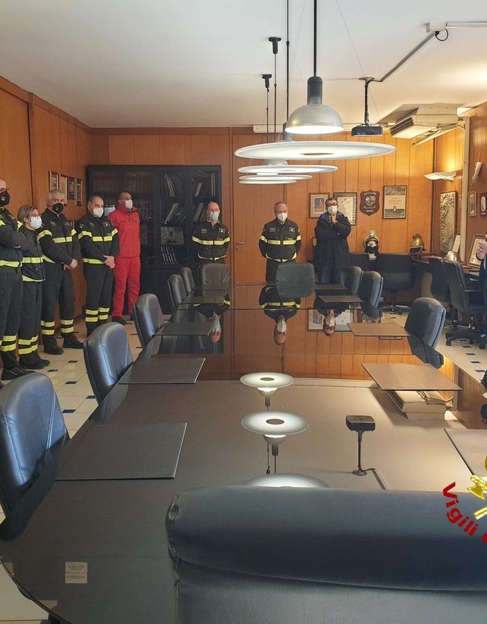 lo russo e vigili del fuoco