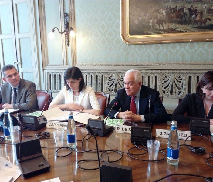 A sx Lorenzo Bagnacani vicino al sindaco Chiara Appendino