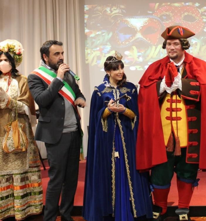 lunetta e foto d'archivio carnevale