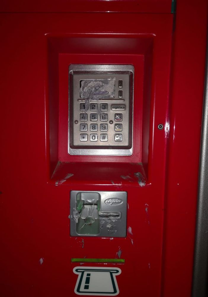 &quot;La biglietteria self service della stazione di Chiomonte è rotta&quot;