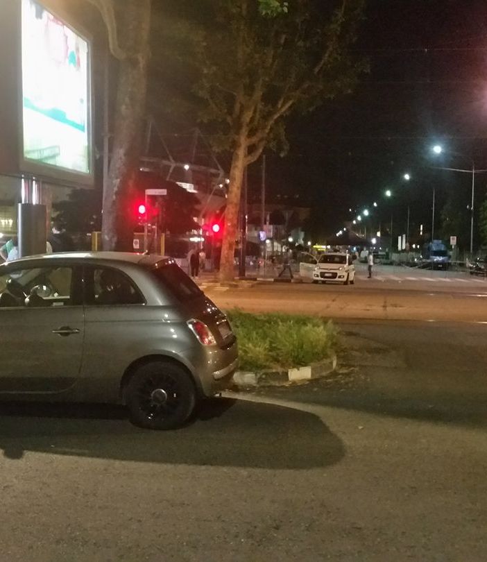 Nel 2018 a Torino più di 560 bus e tram bloccati da auto in malasosta: parte da corso Belgio e Raffaello la lotta agli incivili