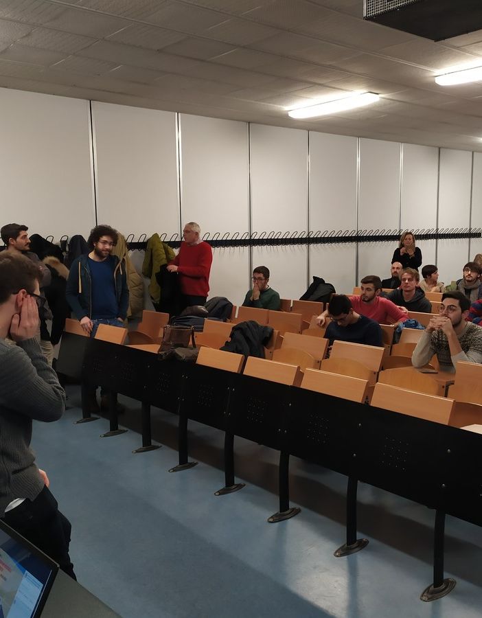 Torino, gli studenti del Politecnico chiedono più finanziamenti per l'Università