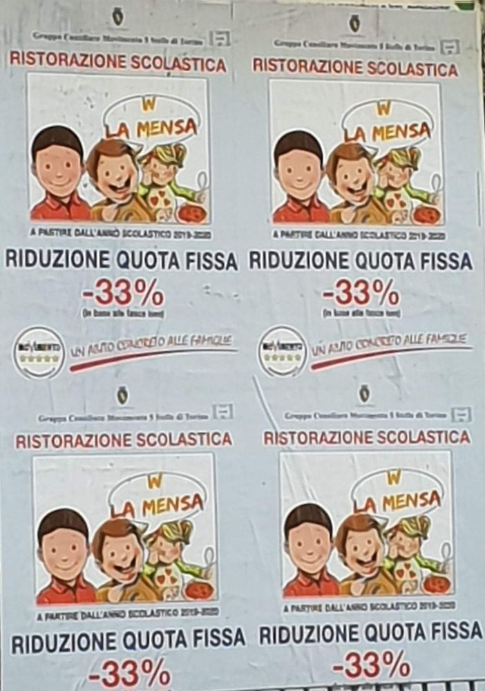 Il Pd attacca: &quot;M5S usa soldi torinesi per fare propaganda&quot;. I grillini replicano: &quot;Pagato noi i manifesti&quot;