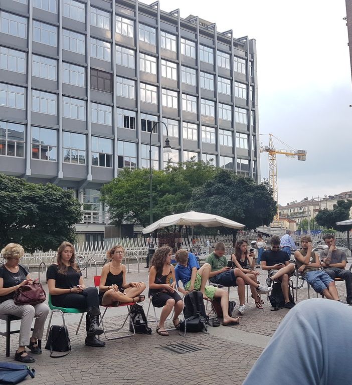Manituana di Torino, slitta lo sgombero. Al via un appello per evitarlo