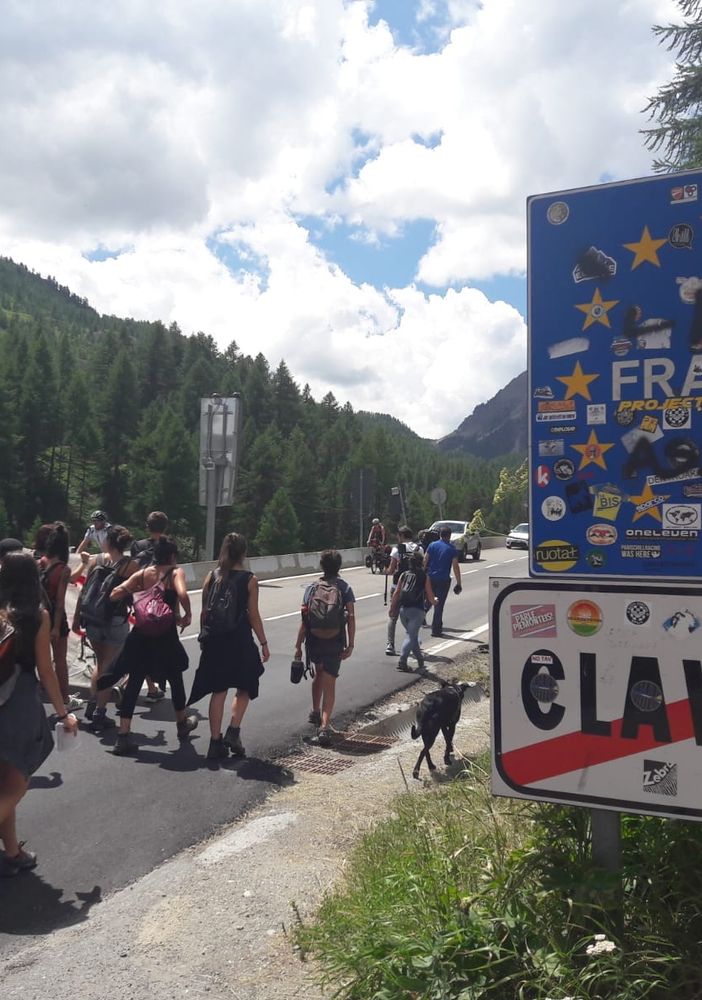 C'è anche una torinese tra gli attivisti condannati in Francia per gli incidenti avvenuti tra Claviere e Briancon