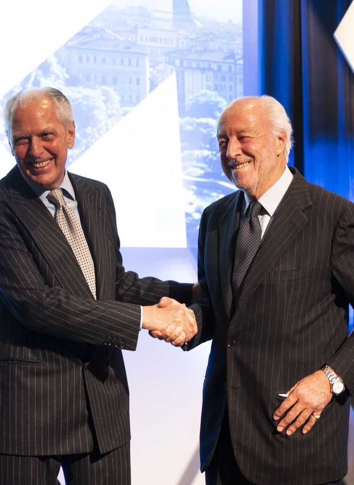 Marsiaj e Tronchetti Provera si stringono la mano