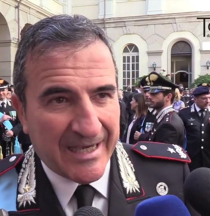 Il generale Di Stasio in visita a Bardonecchia per ringraziare il corpo dei Carabinieri