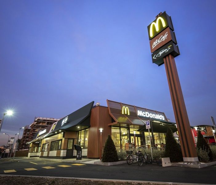 Lavoro: McDonald’s cerca 100 persone per rafforzare i team di alcuni ristoranti di Torino