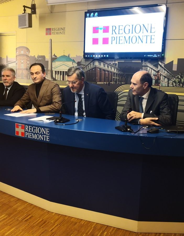 Regione e privati &quot;adottano un medico&quot;: in Piemonte borse di studio finanziate per gli specializzandi