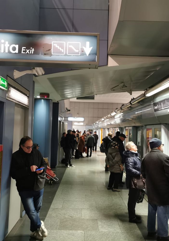 Ancora problemi per la metro di Torino: circolazione sospesa per un quarto d'ora
