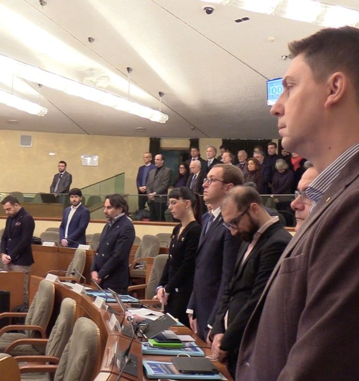 minuto di silenzio consiglio regionale