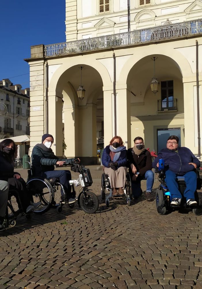 L'odissea delle barriere architettoniche in centro a Torino, un problema per tutti [FOTO E VIDEO]