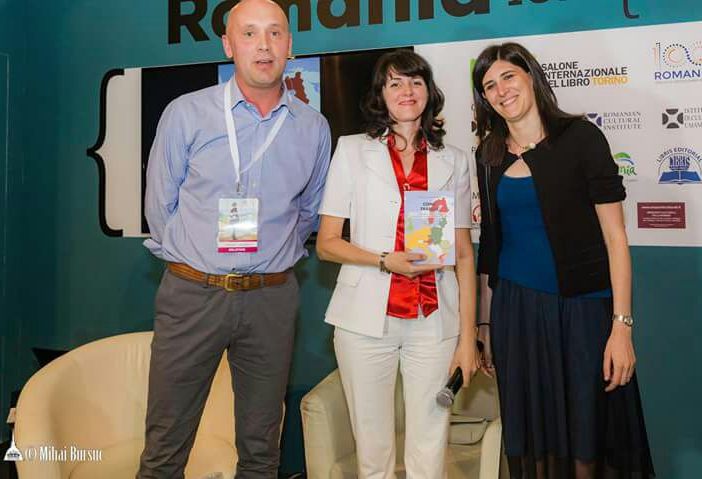 Chiara Appendino alla presentazione del volume &quot;Come fratelli&quot; al Salone del libro