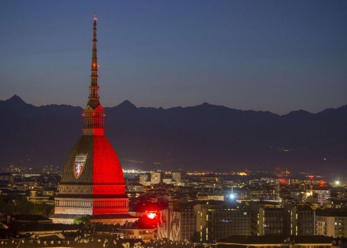 La sera del 4 maggio la Mole si illuminerà di granata