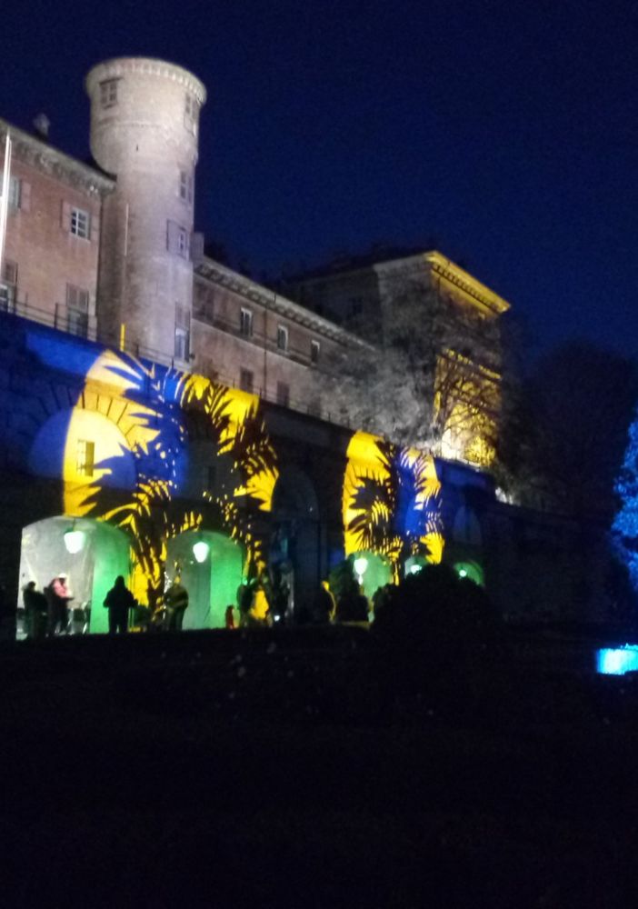 castello di moncalieri illuminato per il Natale