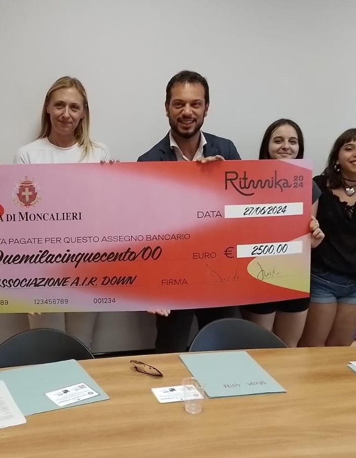 Ritmika, musica ma anche solidarietà: devoluti 2500 all'associazione Air Down