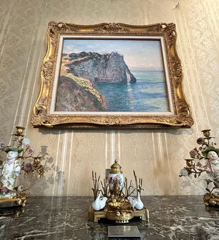 Monet ospite in casa Cerruti: La Falaise et la Porte d’Aval in prestito da Postdam a Rivoli