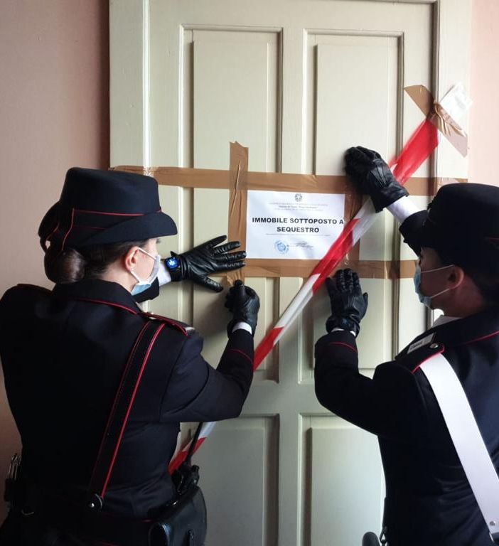 Nove monolocali trasformati in case di appuntamento: arrestata la coppia di proprietari [VIDEO]