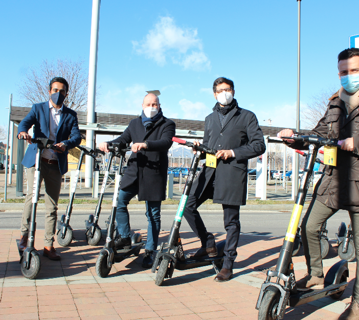 Collegno sempre più green: in città parte lo sharing dei monopattini