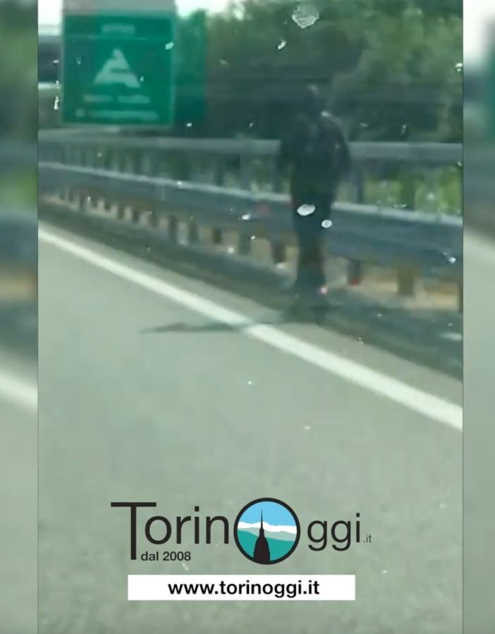 monopattino in autostrada
