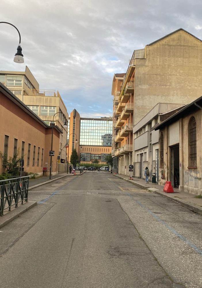 Scuole Montalcini, parte la pedonalizzazione ma alcuni residenti non ci stanno