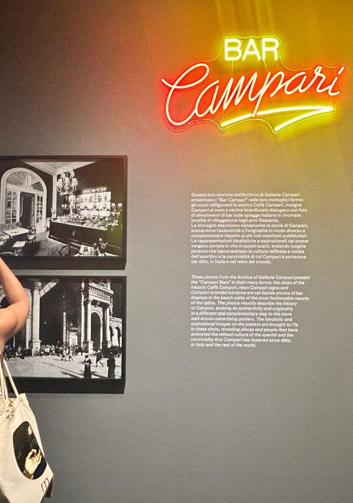 A Camera gli iconici scatti dei fotografi della Magnum nei bar di tutto il mondo
