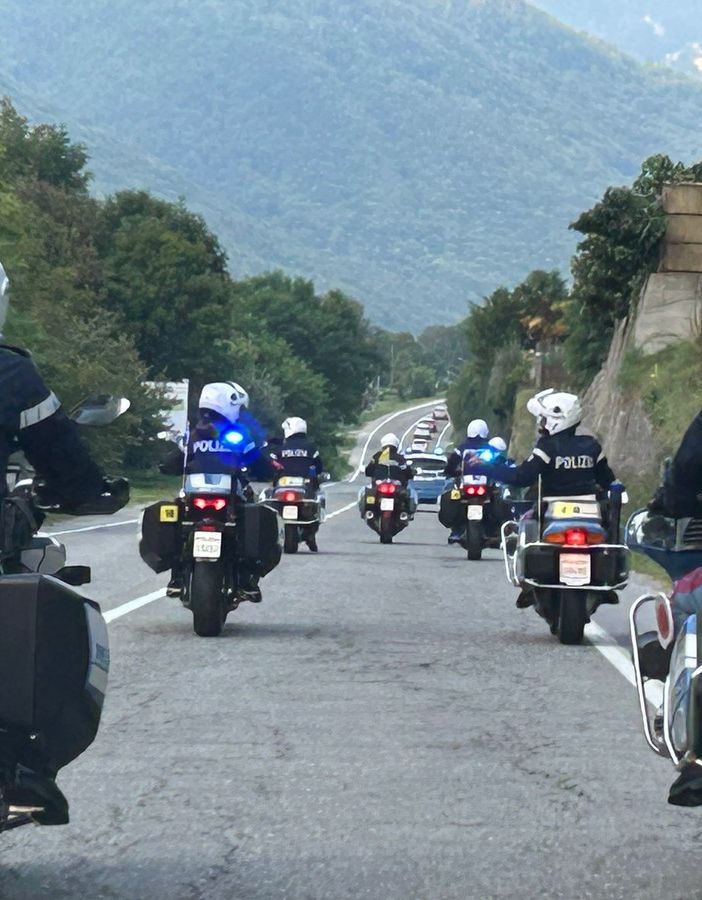 L'accompagnamento della Polizia di Stato al Tour de l’Avenir 2024