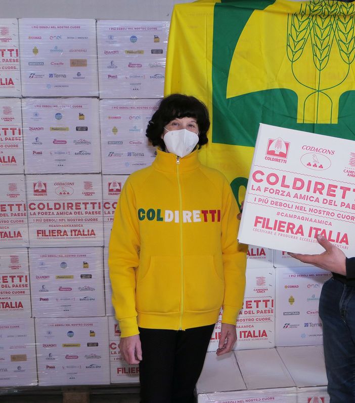 Oltre 5 mila chili di cibo da filiera italiana distribuiti grazie ai pacchi della solidarietà alle famiglie bisognose