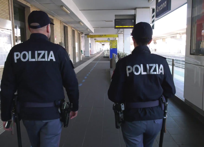 agenti della Polfer
