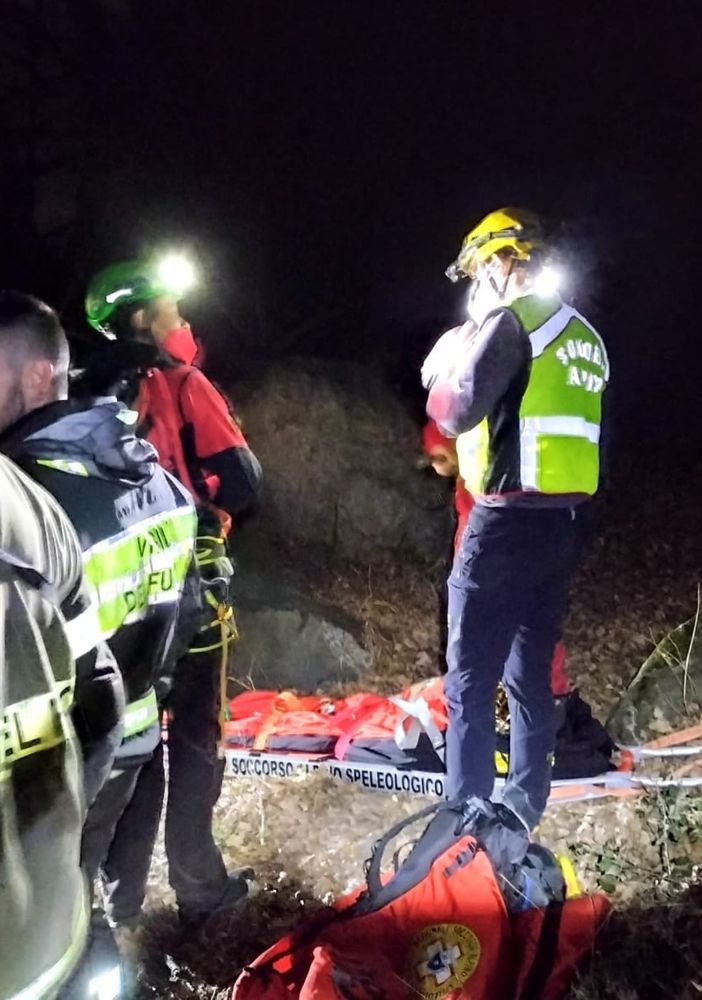 Uomo disperso nei boschi di Caprie: soccorso dai ricercatori, è in buone condizioni