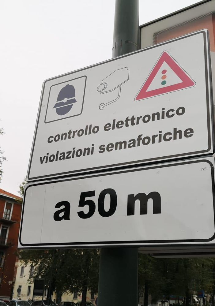 Multe, con la pandemia 11 milioni di euro in meno incassati dal Comune: boom di sanzioni con il T-red
